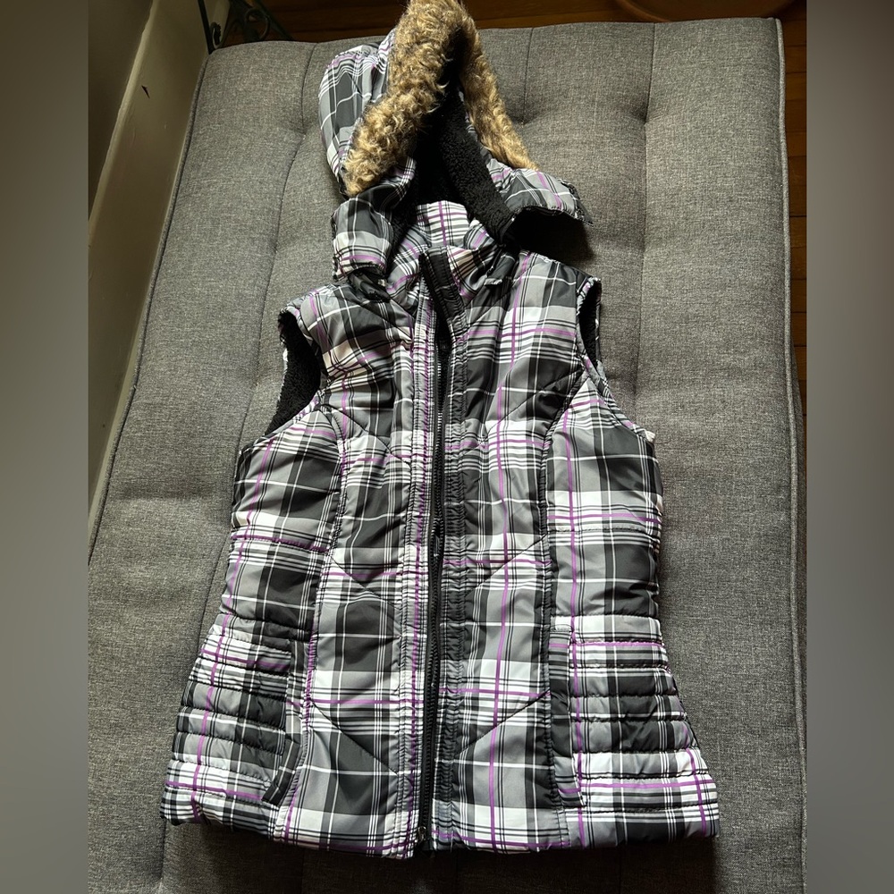 YMI Y2K Plaid Puffer Vest Faux Fur Detachable Hood Size L
